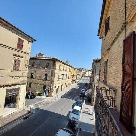 Apartment A Casa Di Andry Loreto